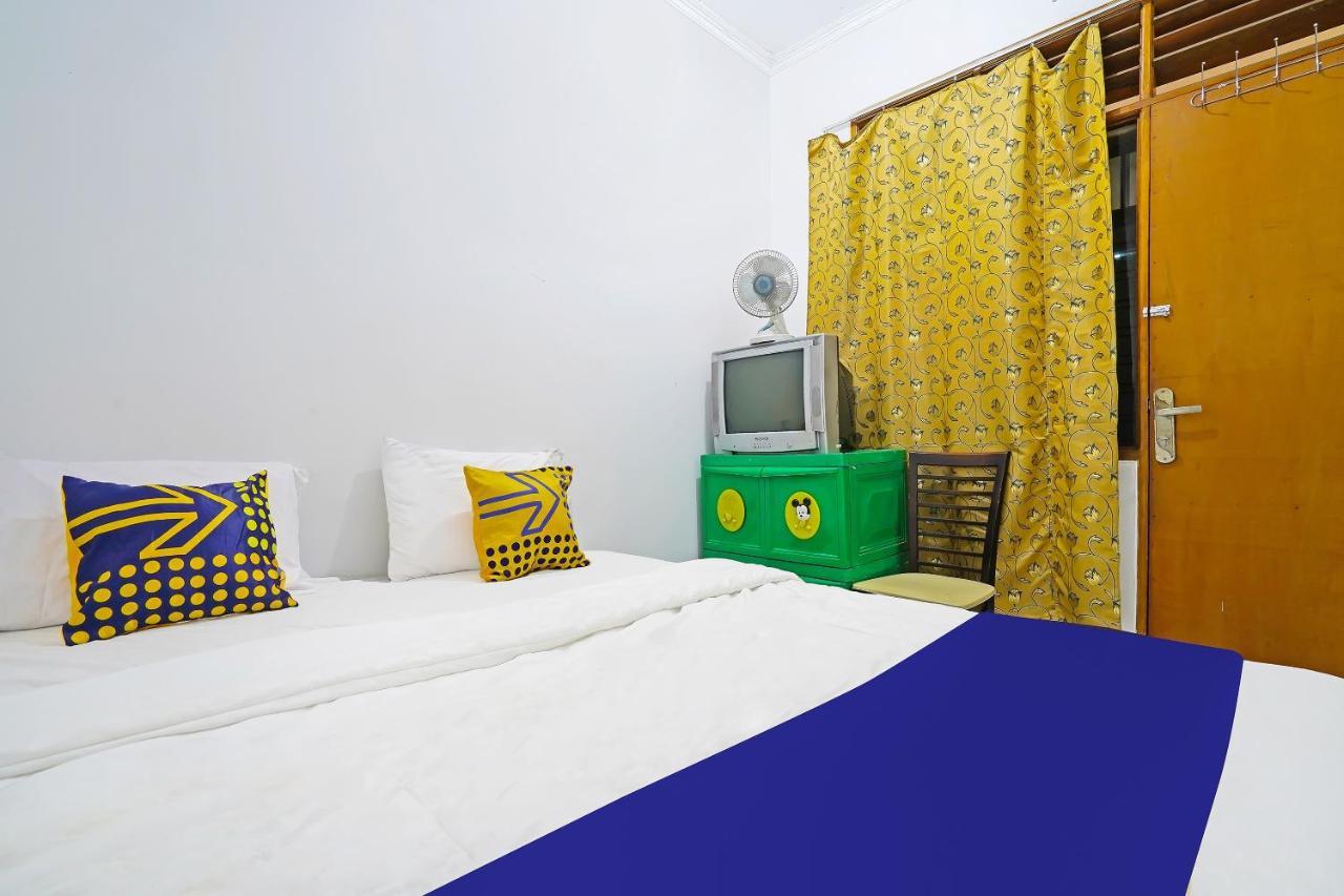 Spot On 91723 Sony Homestay Syariah ซูกาบูมี ภายนอก รูปภาพ