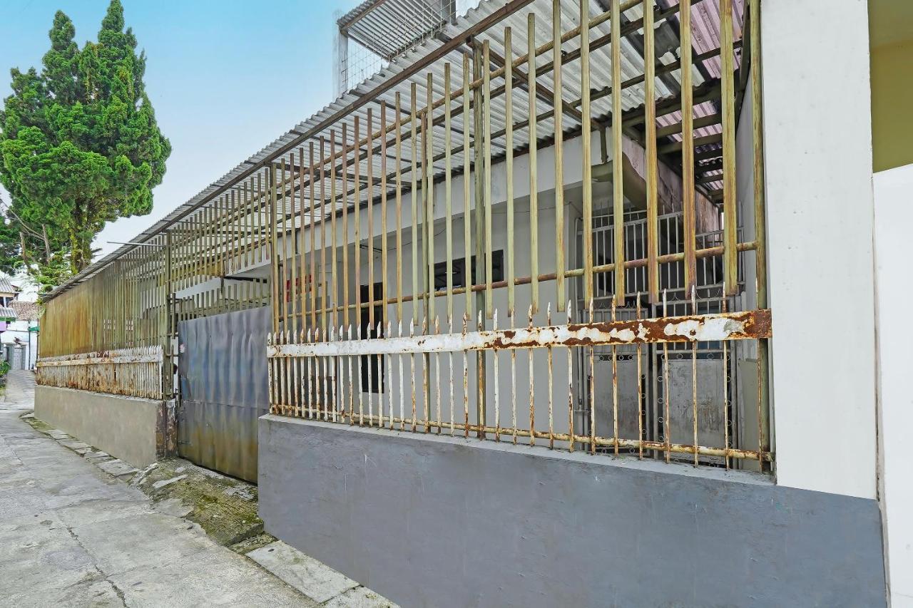 Spot On 91723 Sony Homestay Syariah ซูกาบูมี ภายนอก รูปภาพ